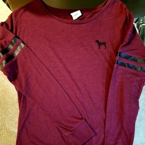 VS PINK Longsleeve Tee
